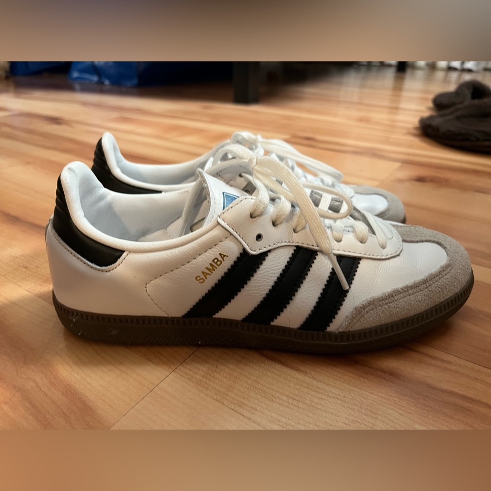 Kids Adidas Sambas Size 5 (Fits Size 6.5 Women)